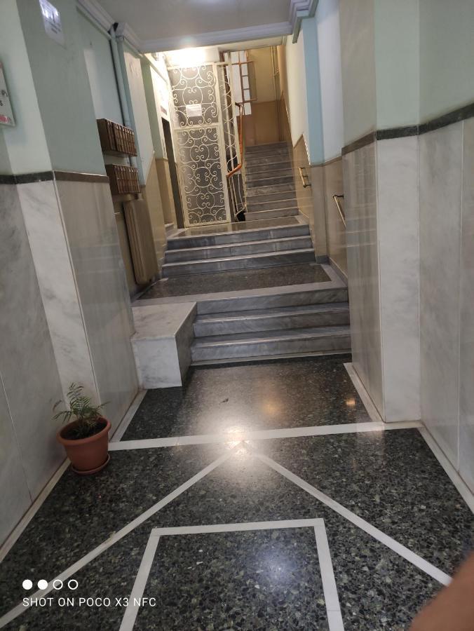 Closer "Egnatia Apartment 1" Thessaloníki Ngoại thất bức ảnh