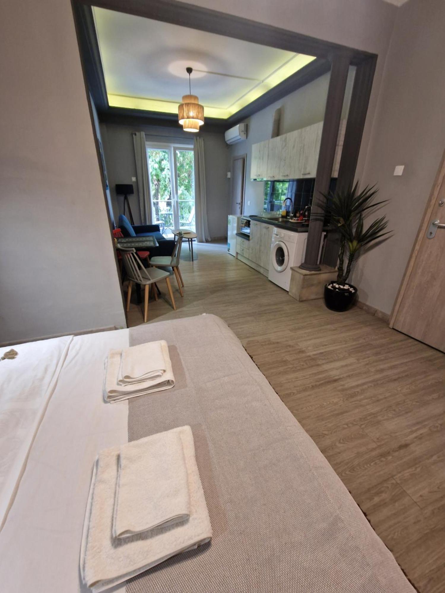 Closer "Egnatia Apartment 1" Thessaloníki Ngoại thất bức ảnh